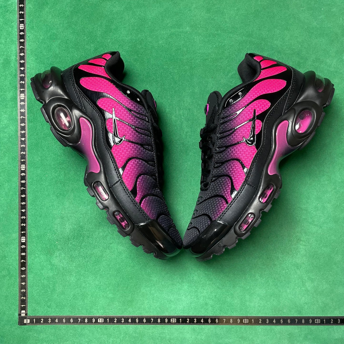 TN Black Hyper Pink