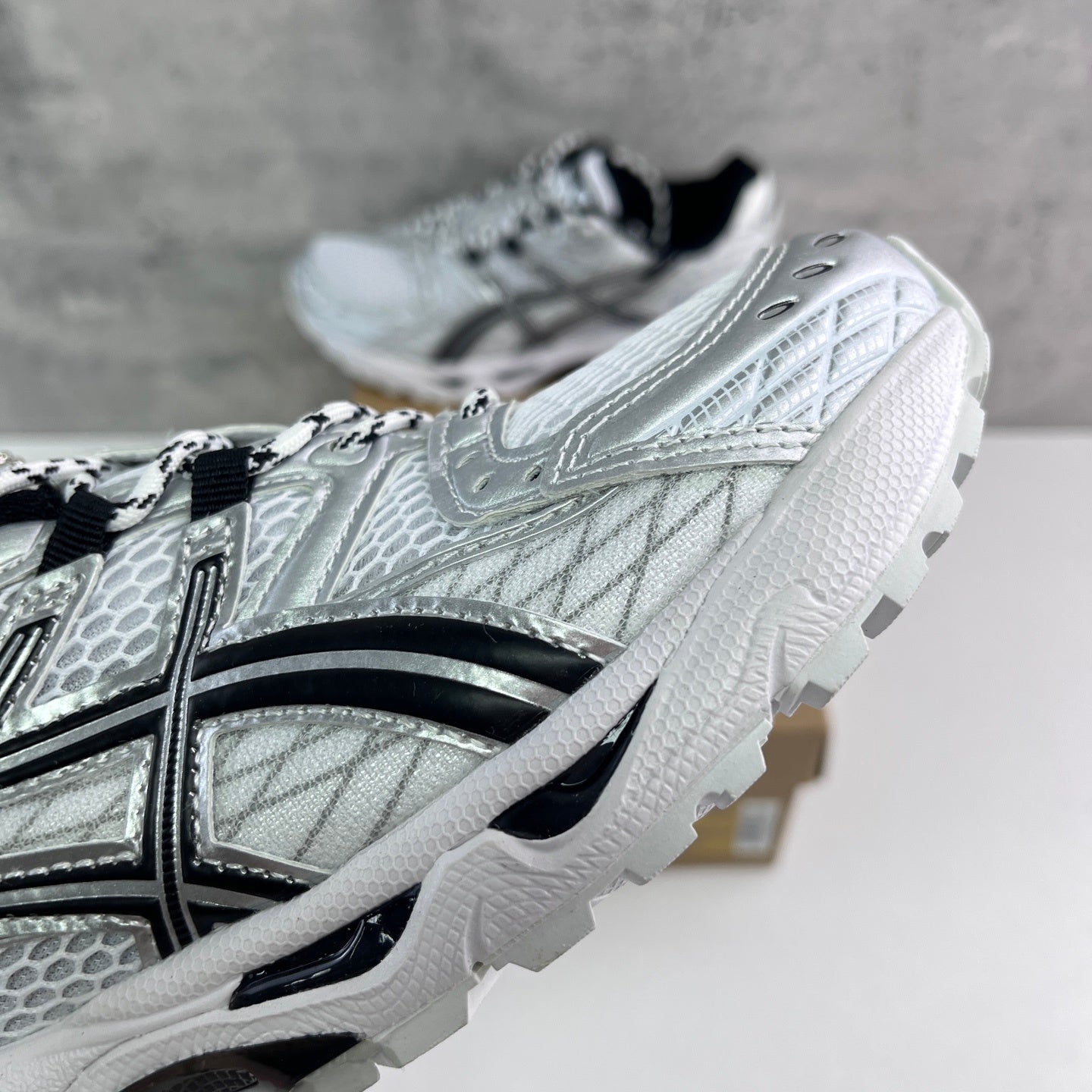 GEL-NIMBUS 10.1 Grey/Bone White/Black