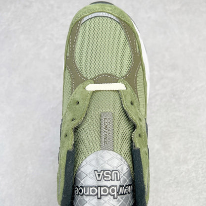 990 Olive Leaf / Black