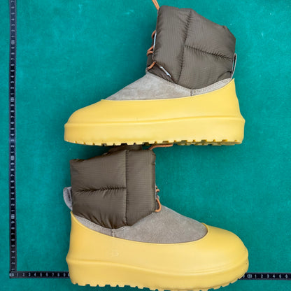 TT UGG CLASSIC MINI Lace-Up Weather