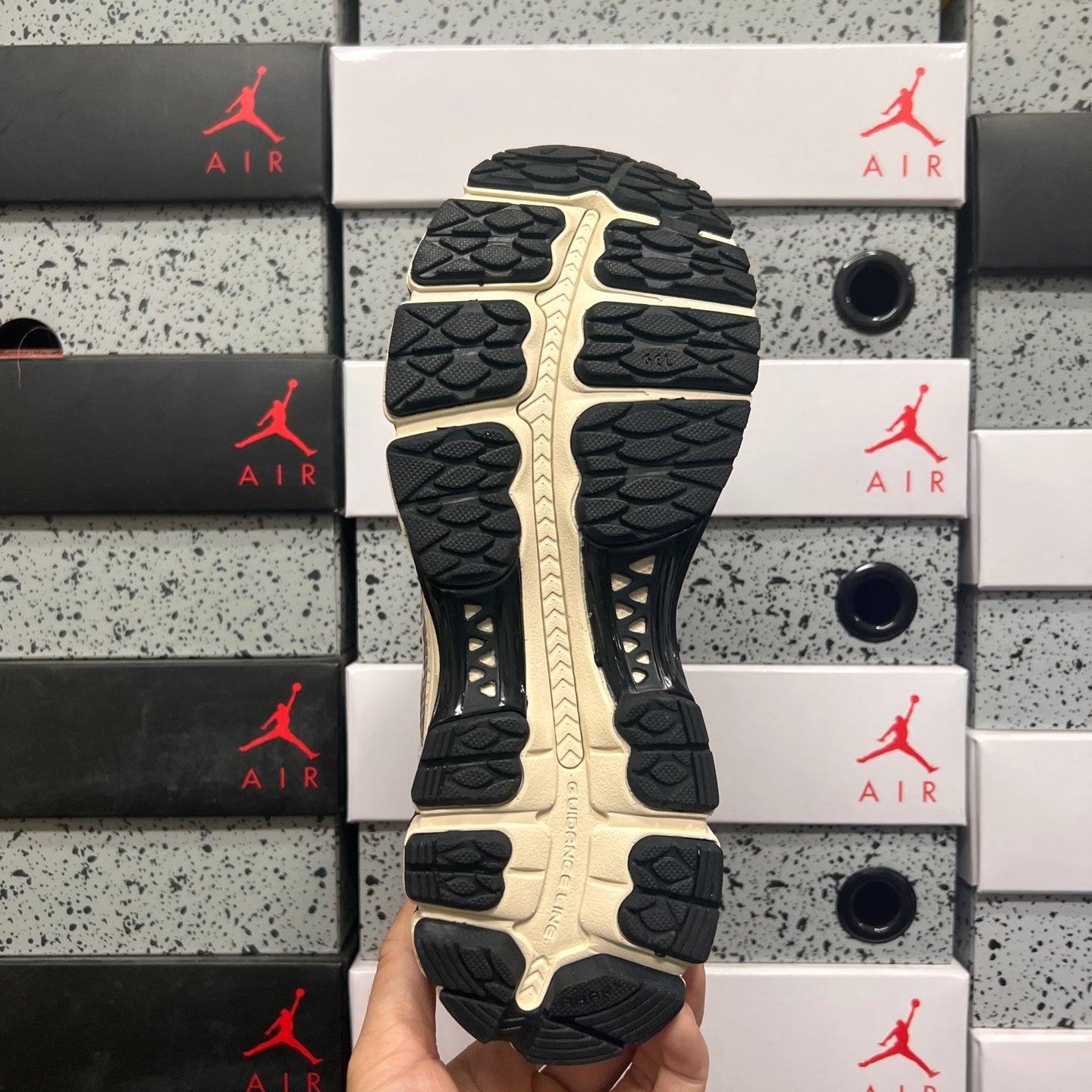GEL-Kayano 12.1