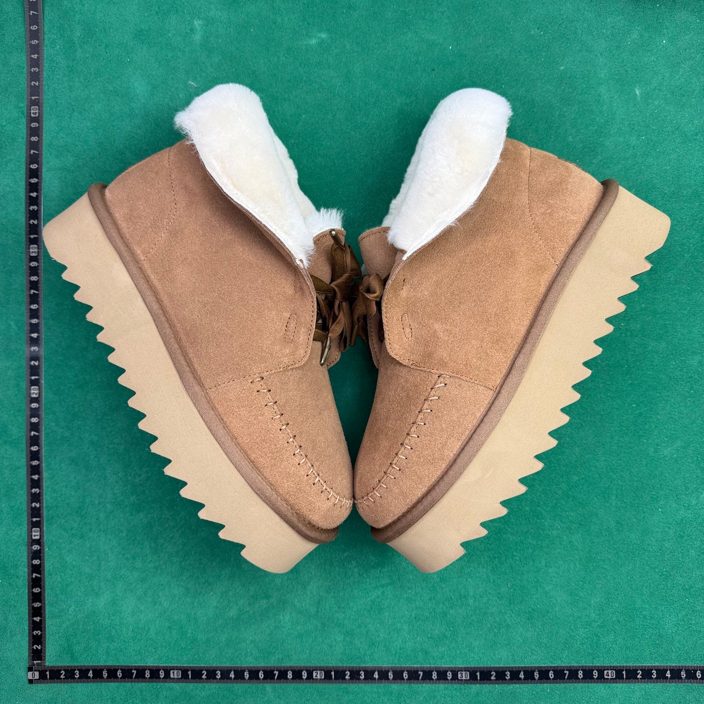 TT UGG