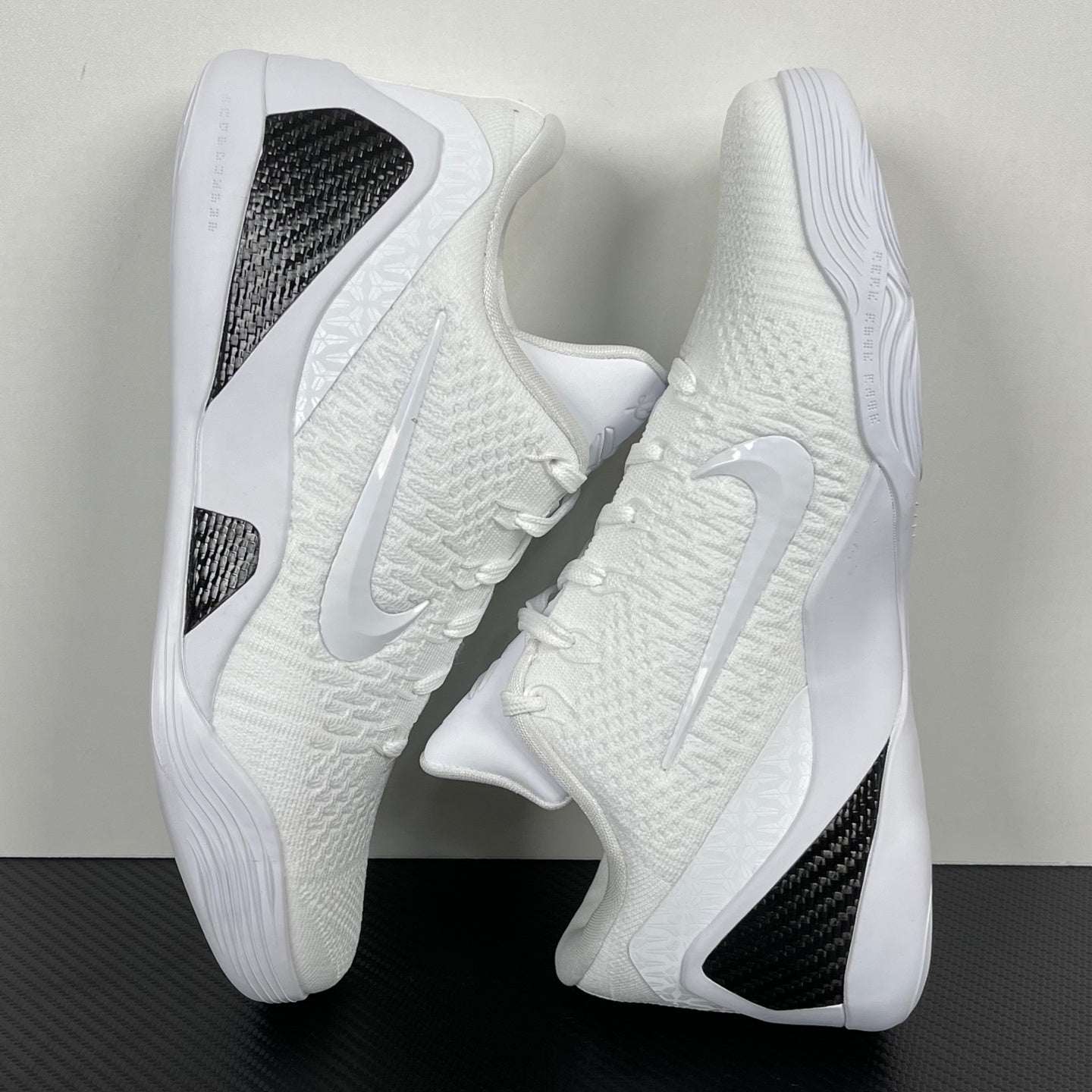 KB9 Elite Low Protro Halo