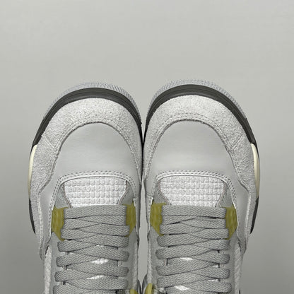 AJ4 Photon Dust
