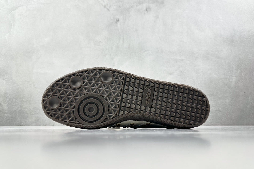 Samba Studded Pack