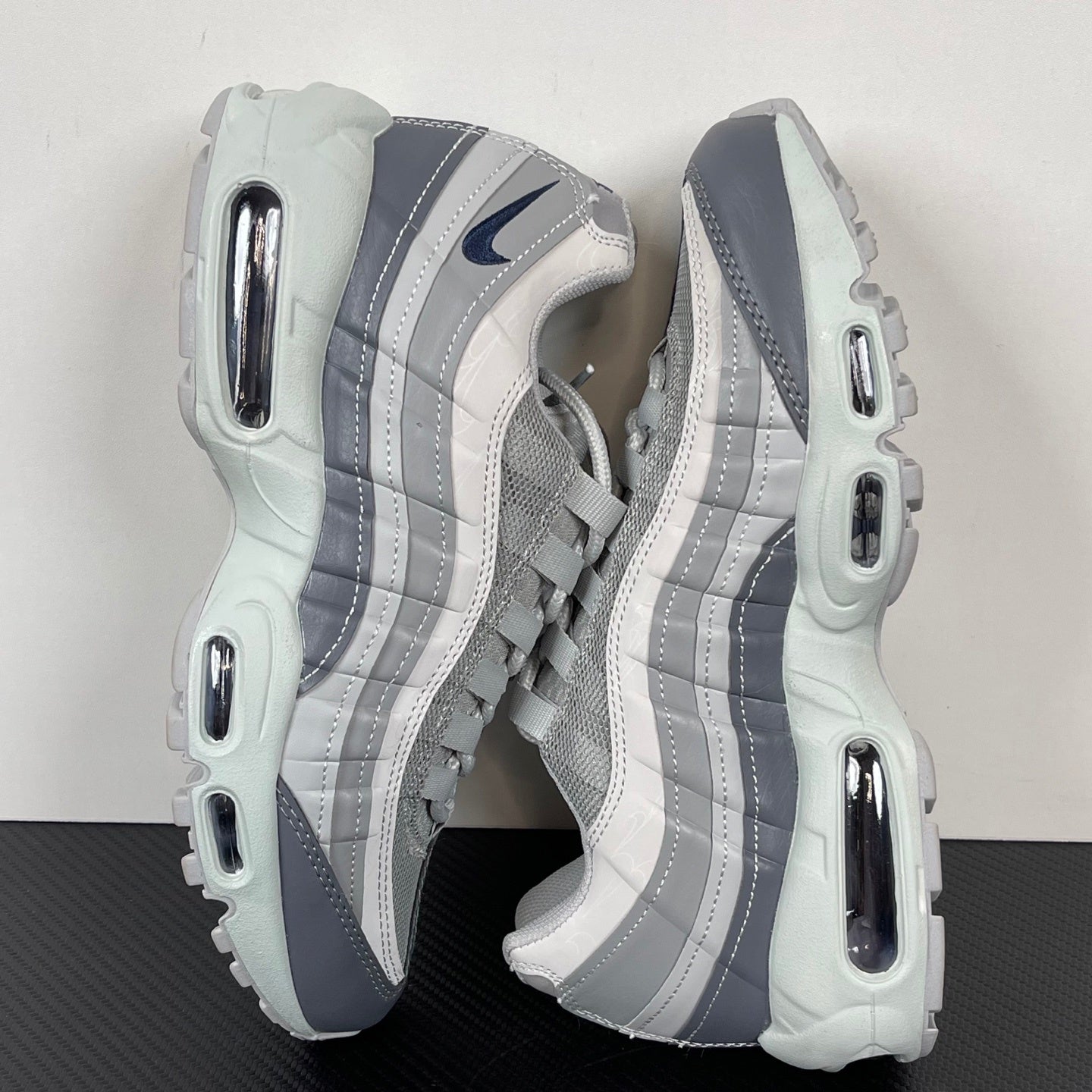 95 White Baby Blue Grey