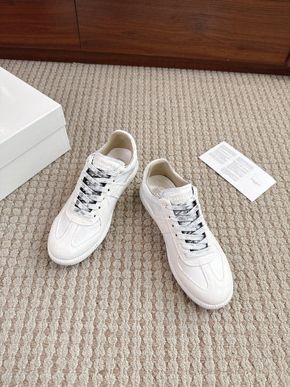 Maison Full White Paint Laces