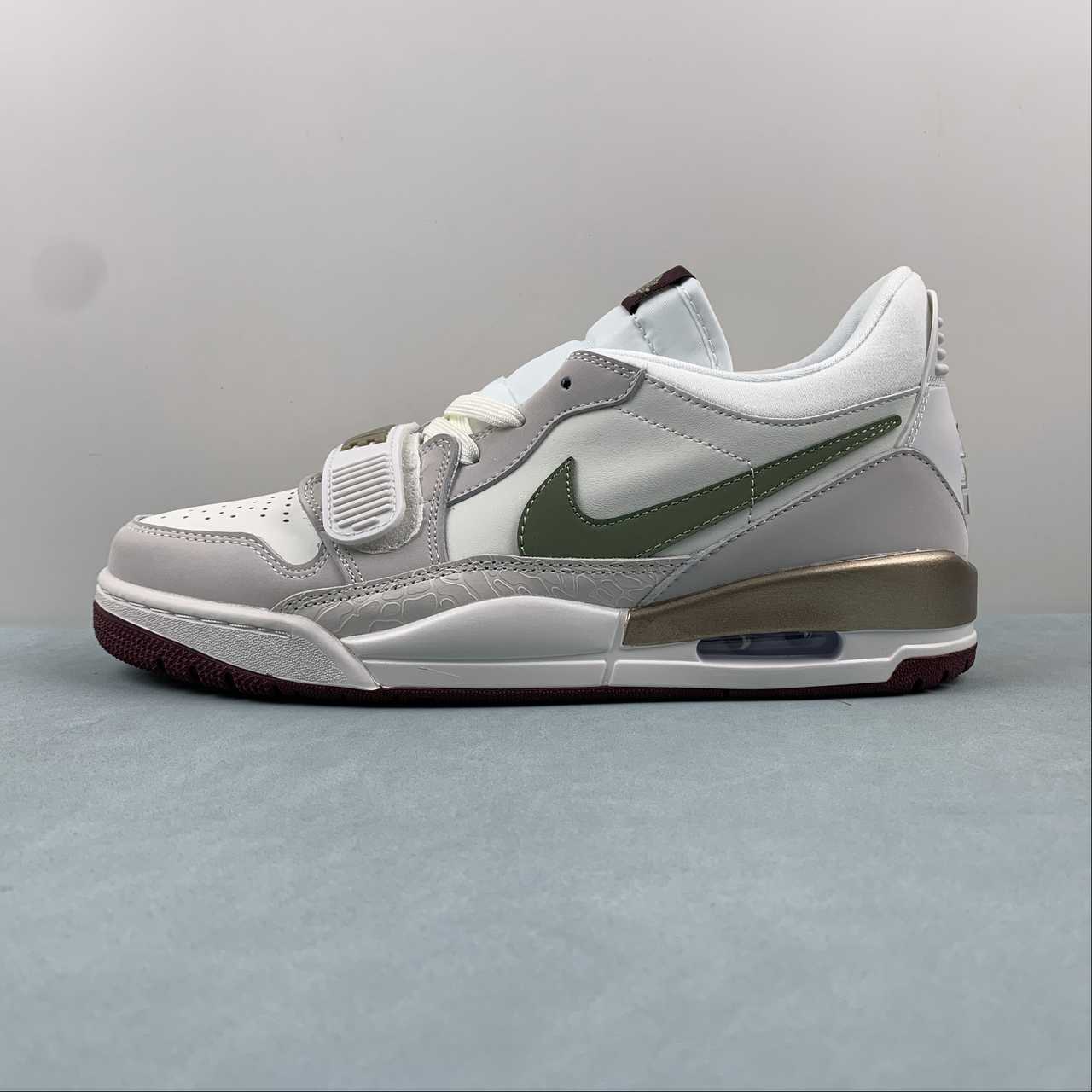 Legacy 312 Green and White