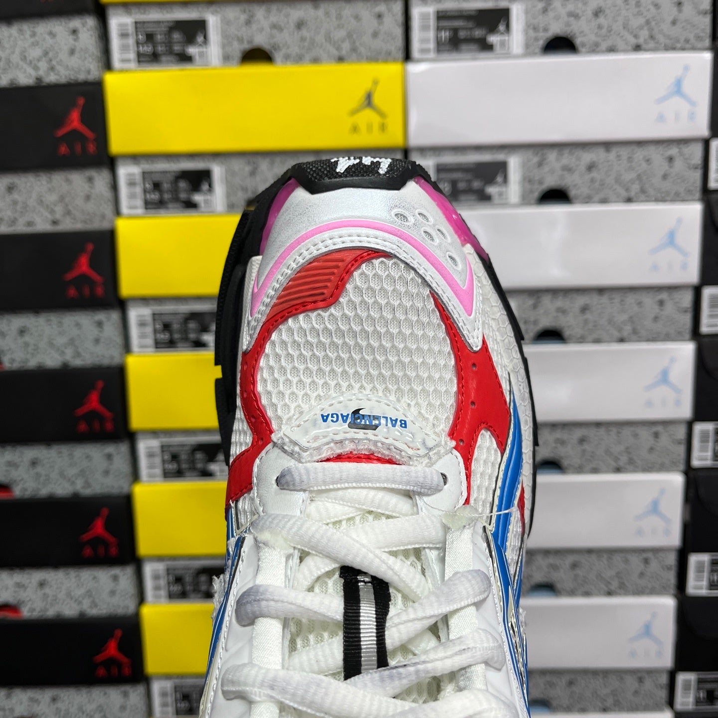 BLG Runner 7.0 White/Blue/Pink/Red