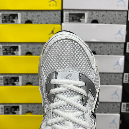 Gel-1130 White/Midnight