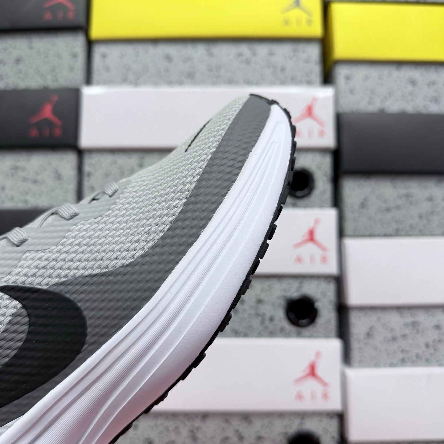Revolution 8 Grey