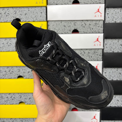 BLG Triple S Black
