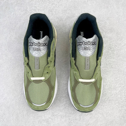 990 Olive Leaf / Black