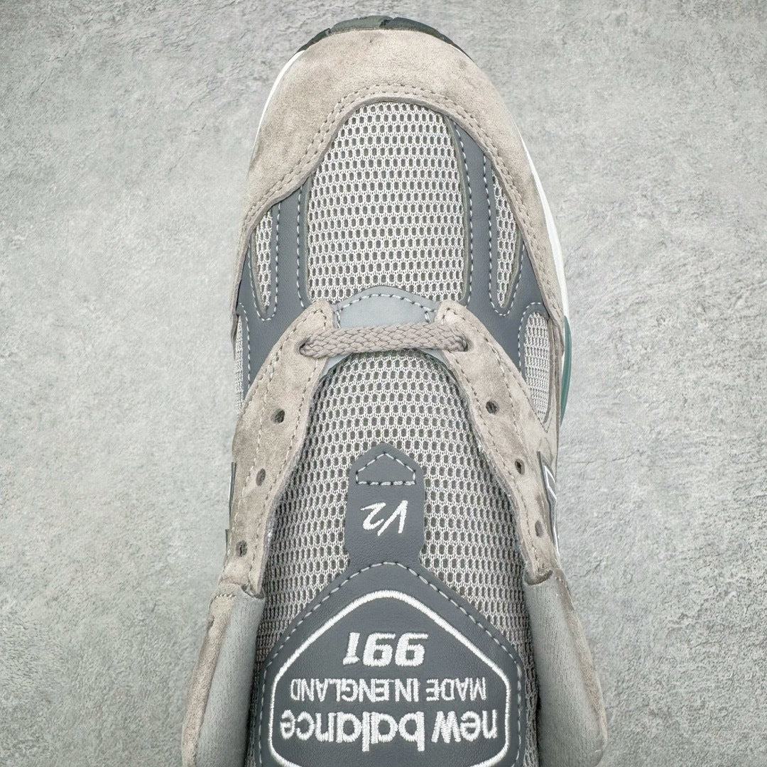 990 Grey Suede