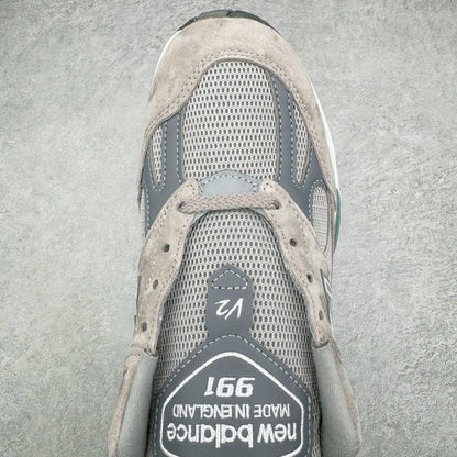 990 Grey Suede