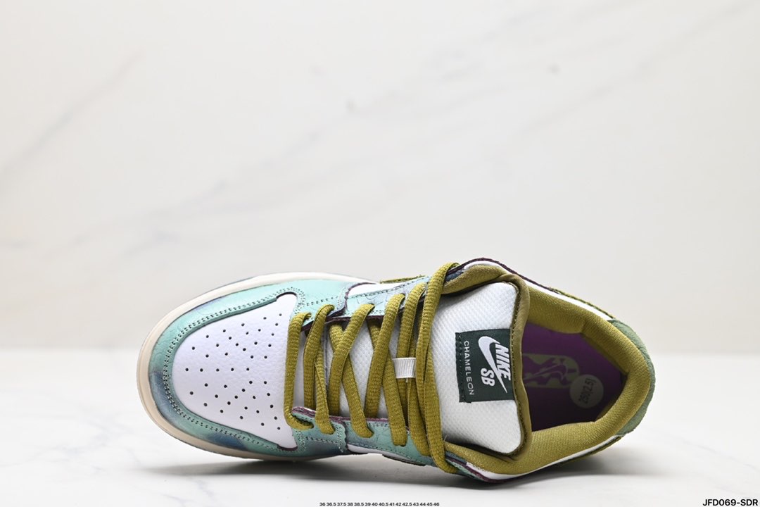 Dunk Low Camaleão