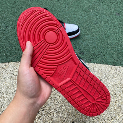 AJ1 MID Gym Red/Black Toe
