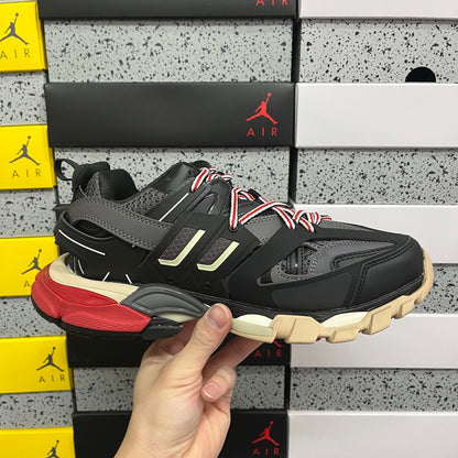 BLG Track Black Grey Red