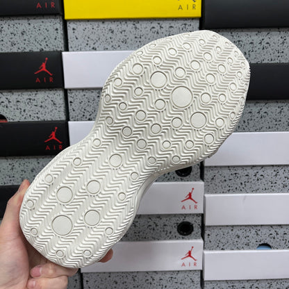 BLG Basketball White