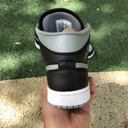 AJ1 MID