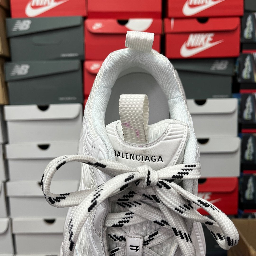 BLG 6XL Triple White