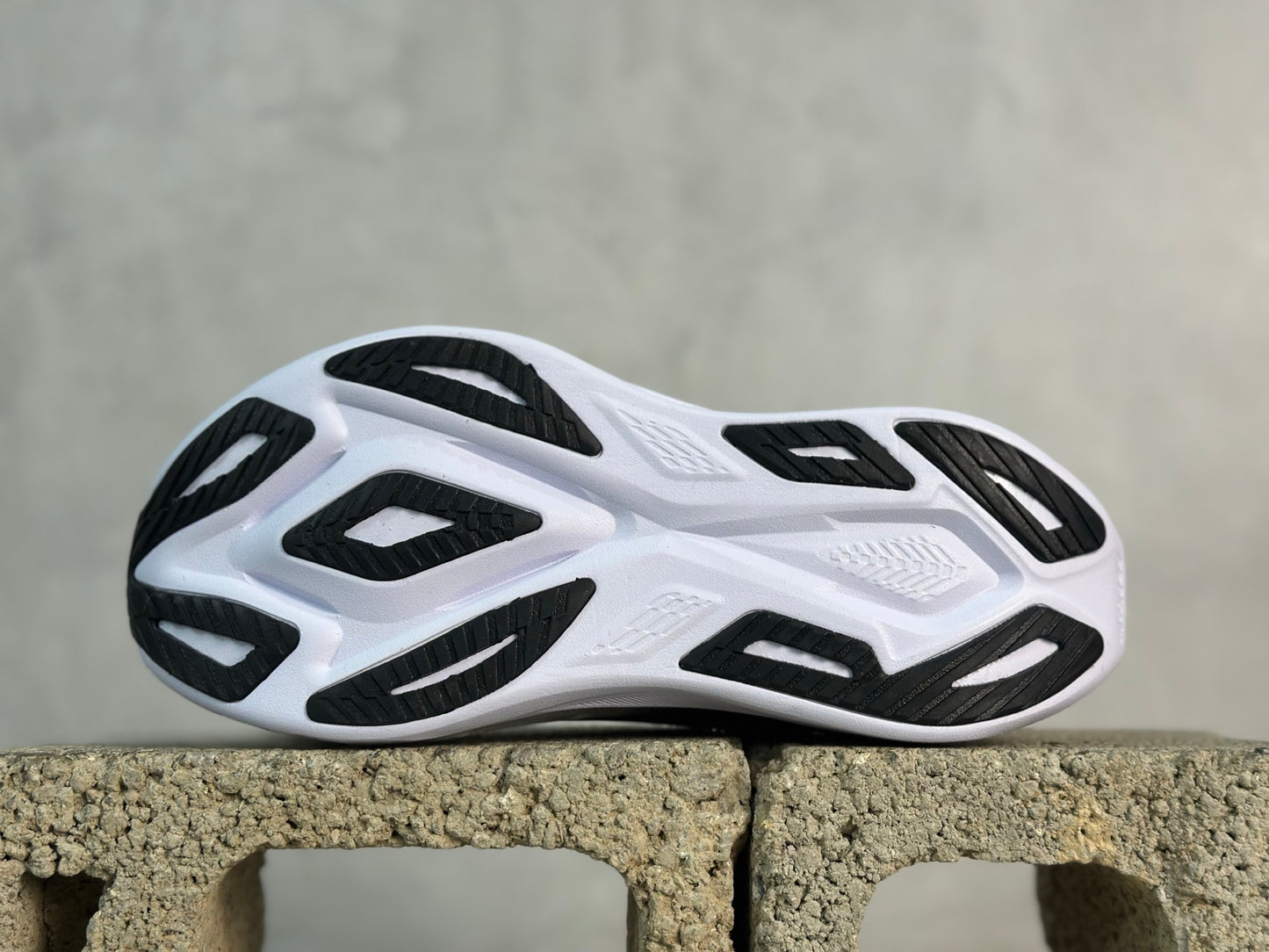 Superblast 3 Black/White