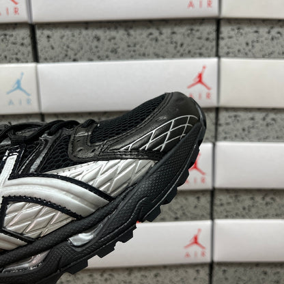 GEL-NIMBUS 10.1 Black/Grey