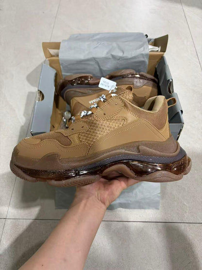 BLG Triple S Light Camel