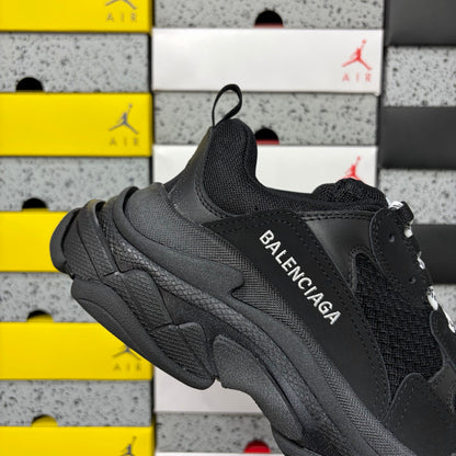 BLG Triple S Black