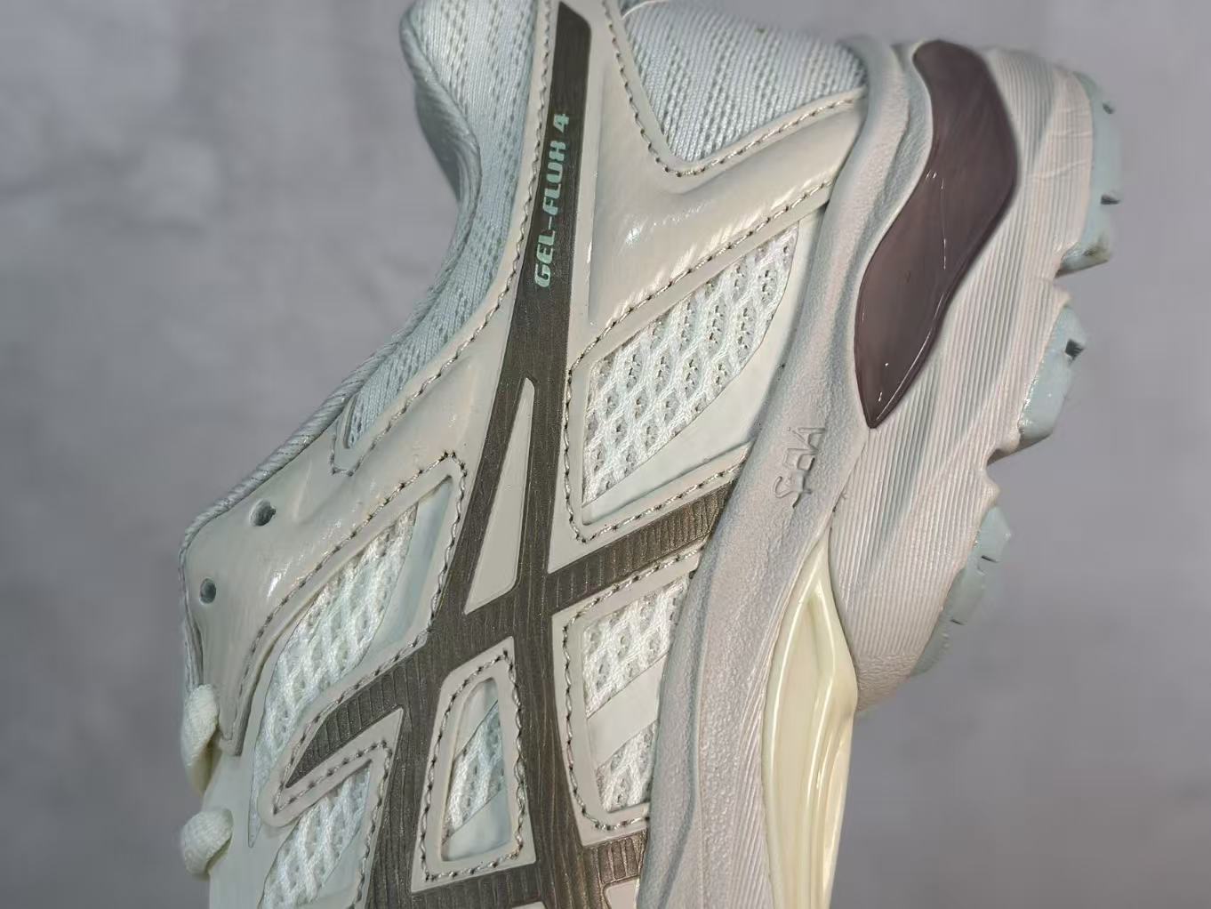 GEL-FLUX 4 White and Brown
