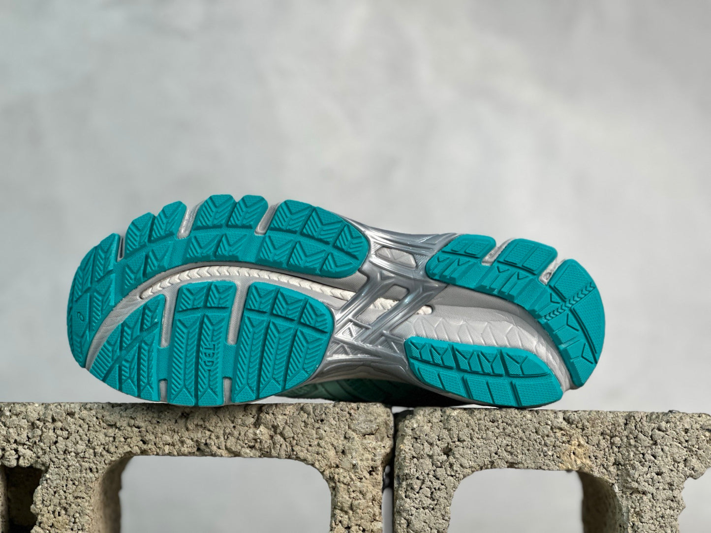 Gel-Kayano 20