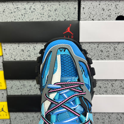 BLG Track Light Blue Pink