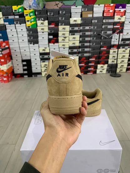 AF1