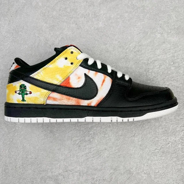 Dunk SB Raygun Tie-Dye Black