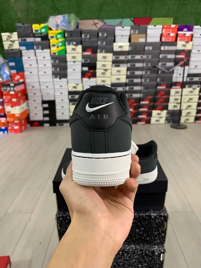 AF1