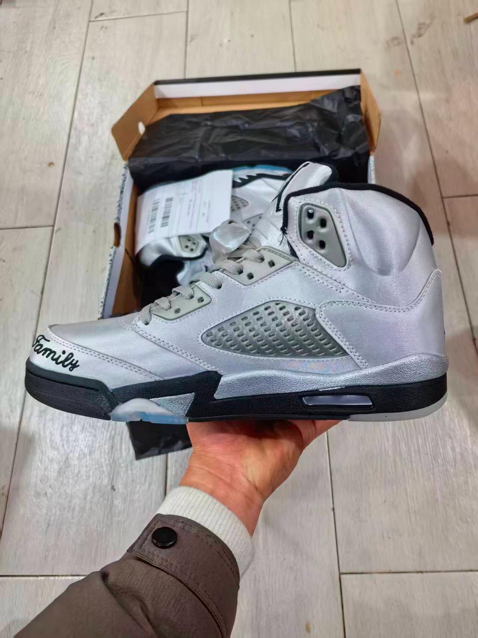 AJ 5 Wings