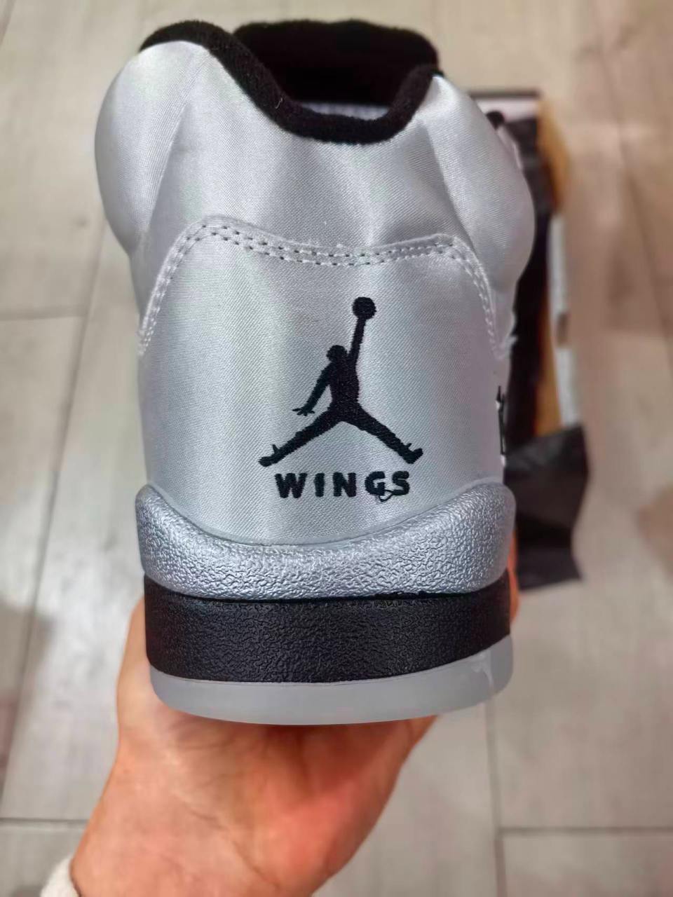 AJ 5 Wings
