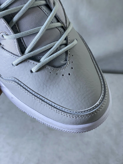 23 WHITE GREY