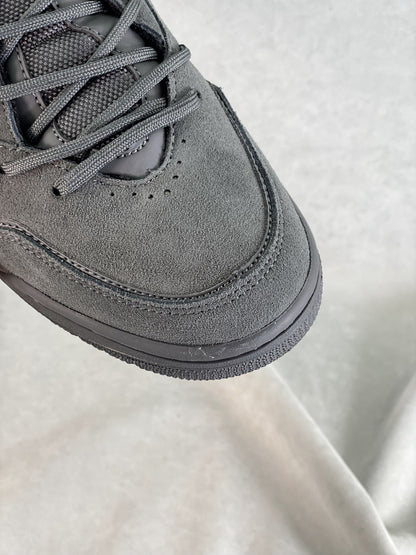 23 TRIPLE BLACK