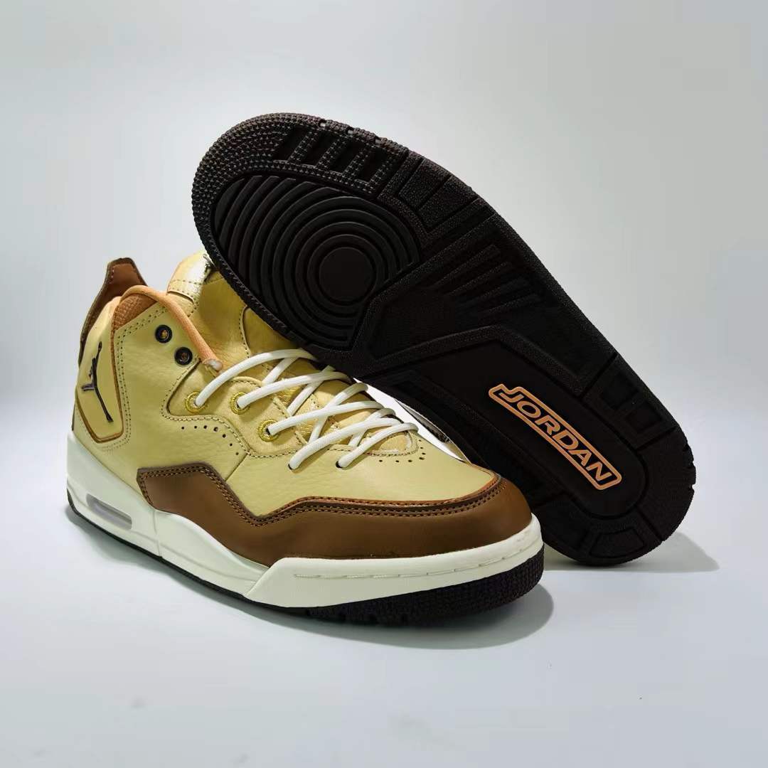 23 Desert Gum