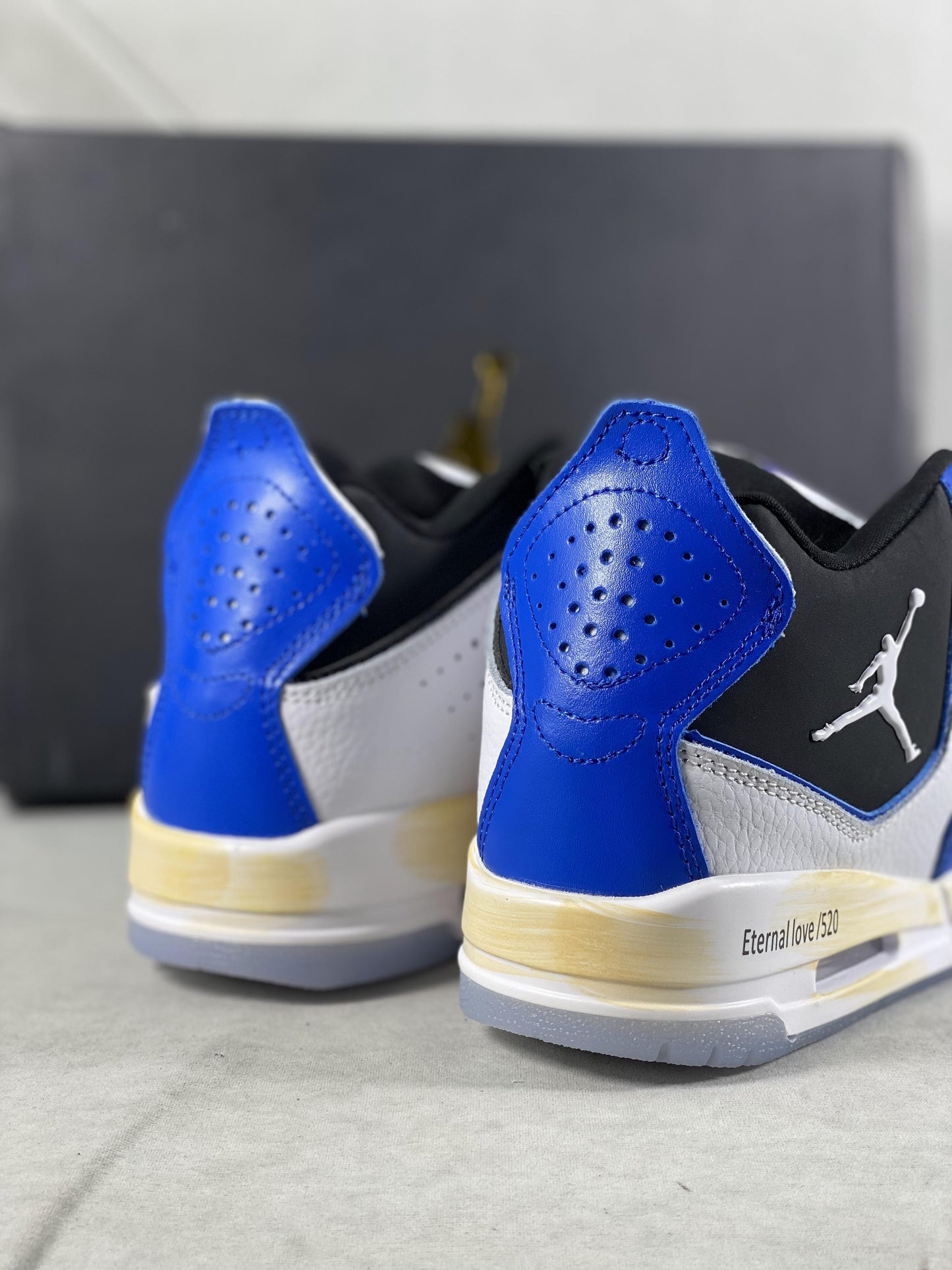 23 Black Particle Blue