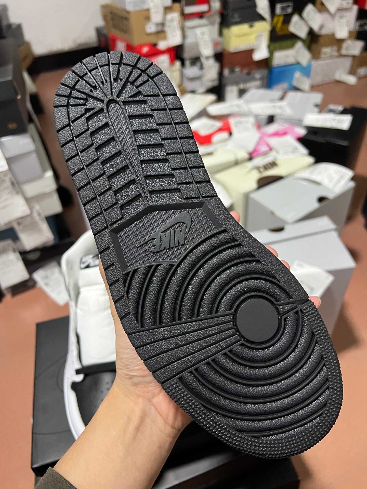 AJ1 High BLACK & WHITE