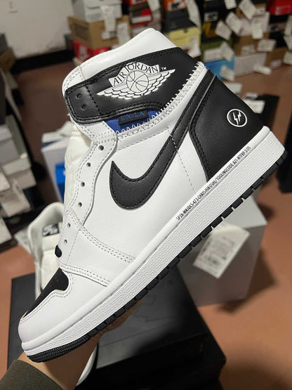 AJ1 High BLACK & WHITE