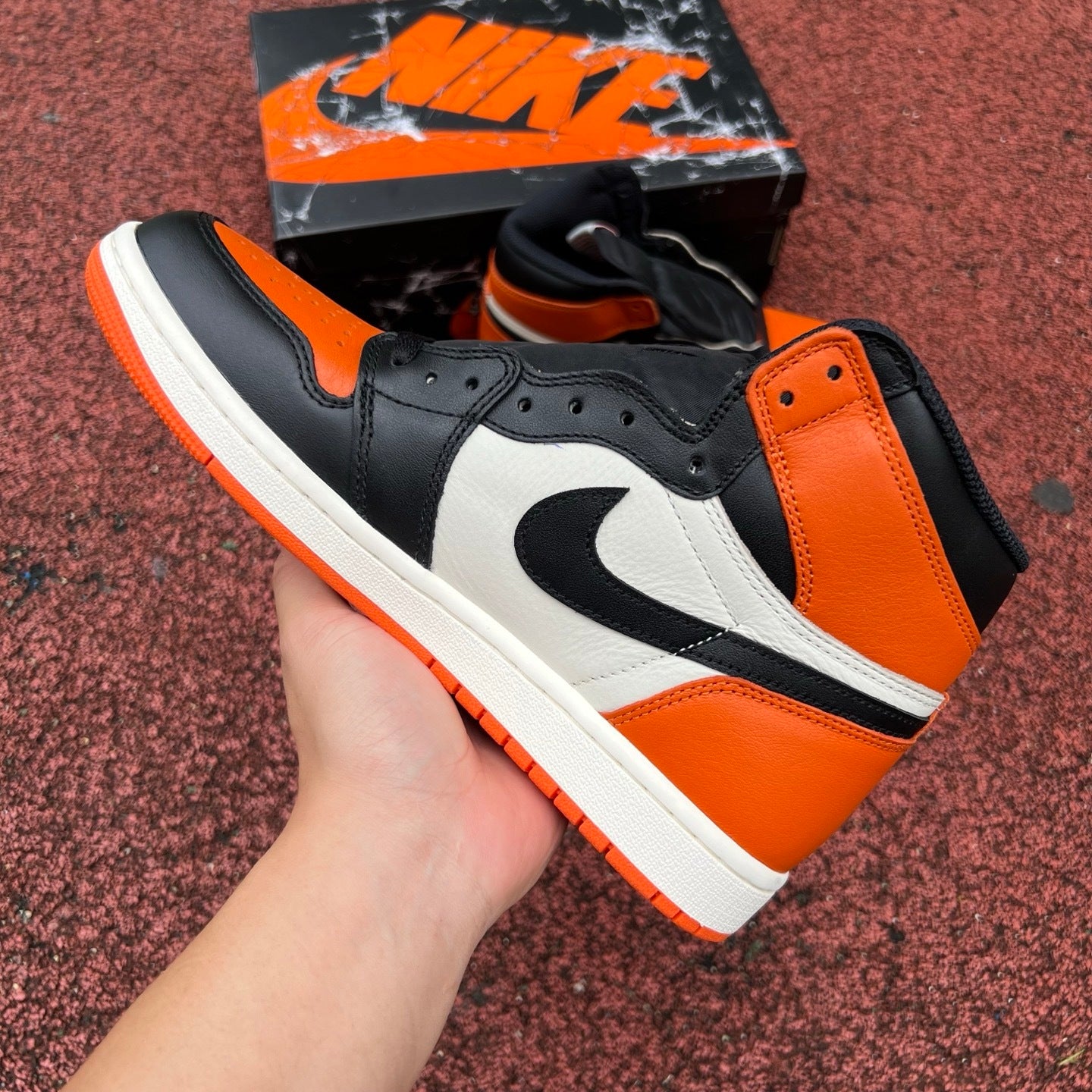 AJ1 High Shattered Backboard