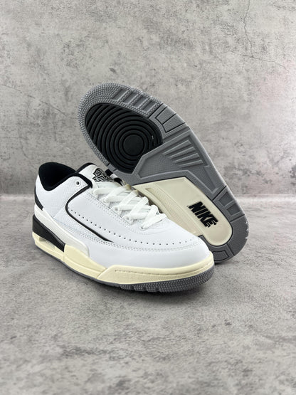23 WHITE & BLACK