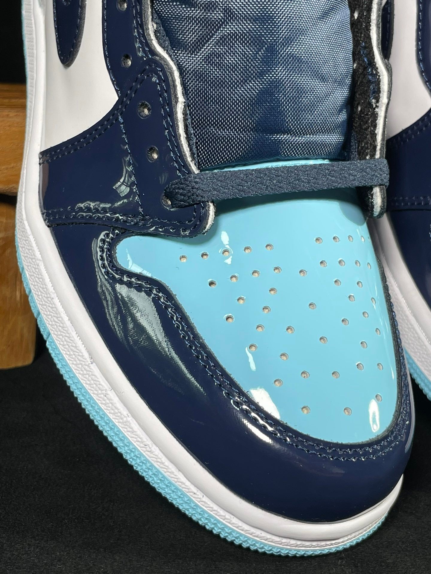AJ1 High OG LIGHT BLUE