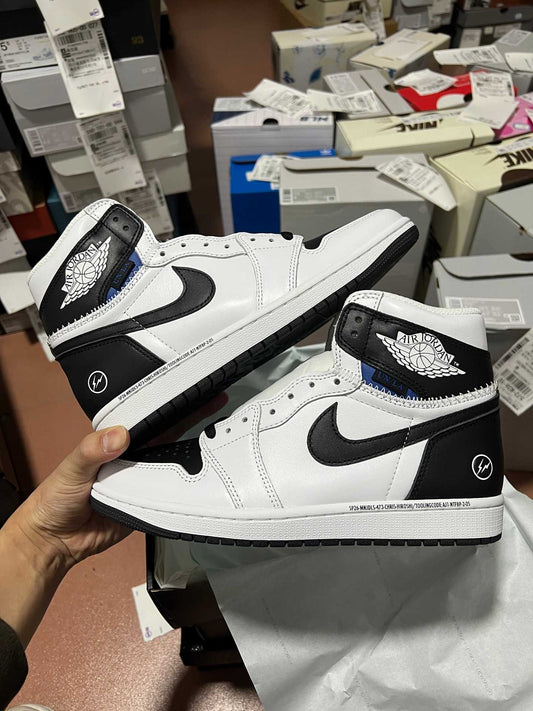 AJ1 High BLACK & WHITE