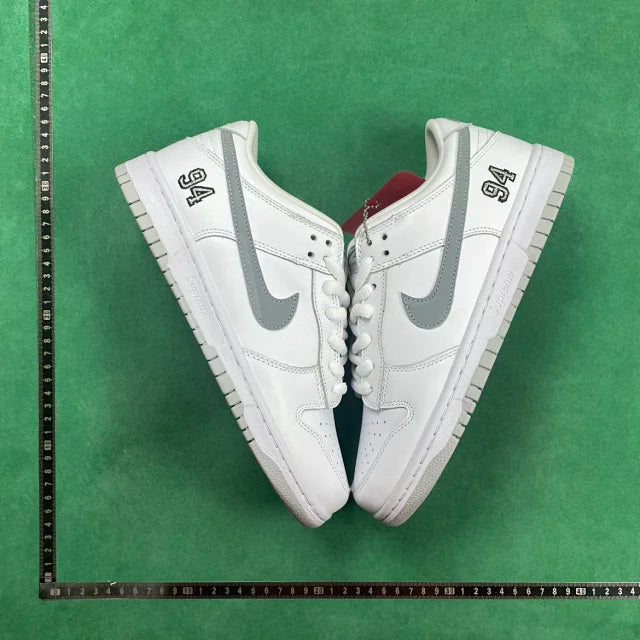 Dunk SB Supreme 94 White Metallic Silver