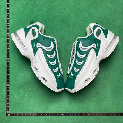 Air Metal Max Green And White