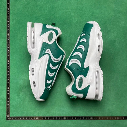 Air Metal Max Green And White